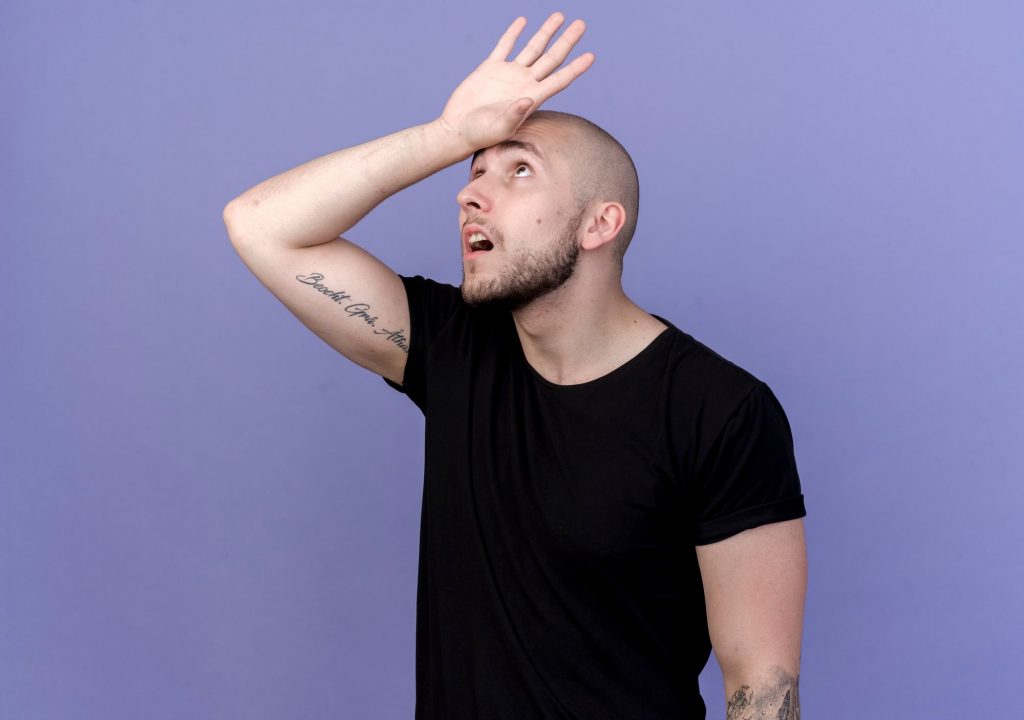 Jeune et chauve, avant 30 ans, que dois-je faire