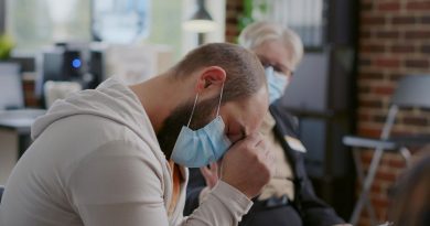 La santé mentale chez les hommes et son impact sur la perte de cheveux